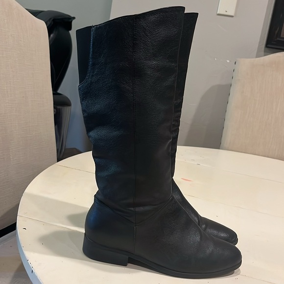 Fanfares Black Leather Boots size 7.5 women’s - Picture 1 of 8
